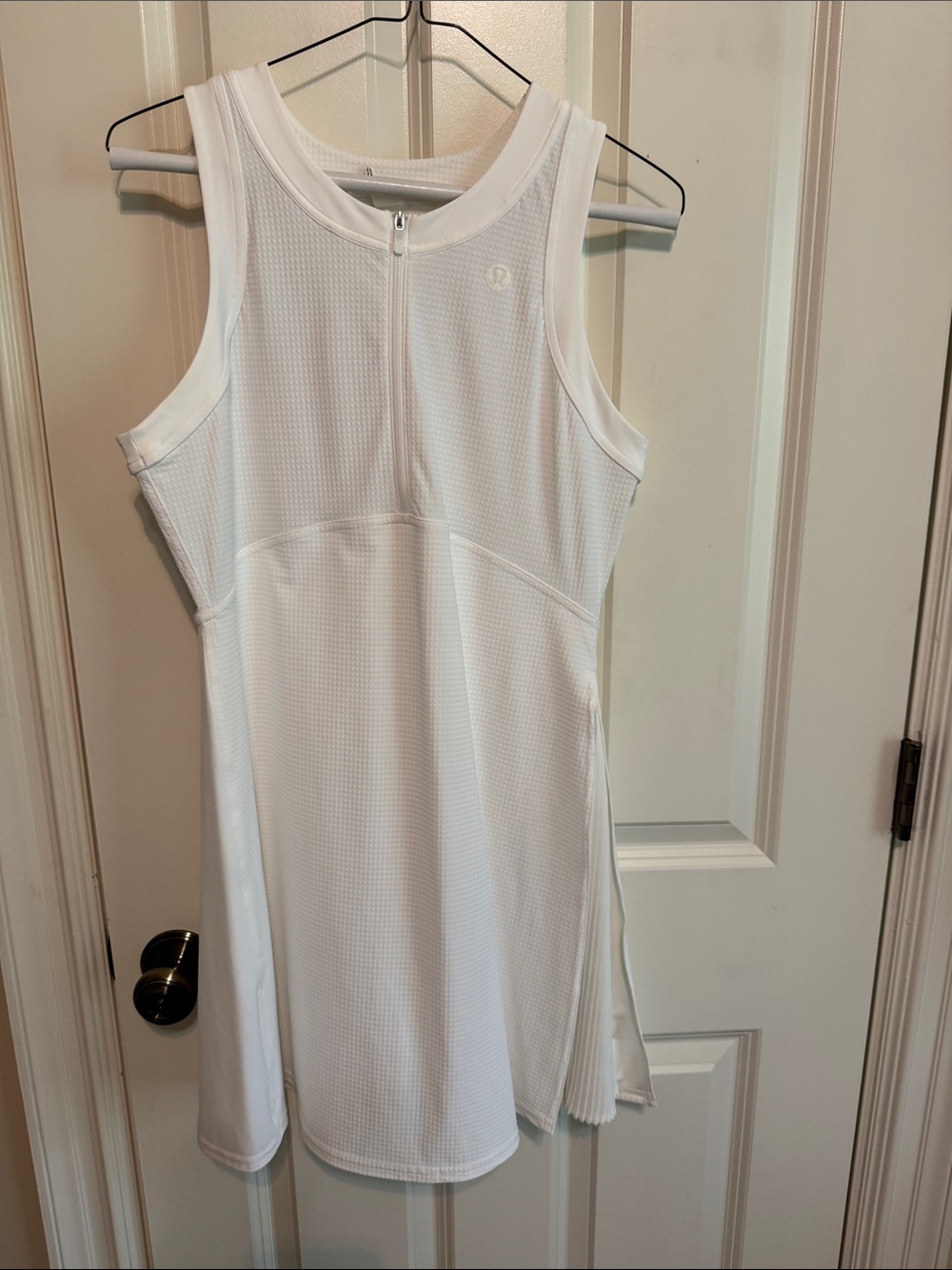 lululemon athletica White Sleeveless Athletic Tennis Dress with Front Zip